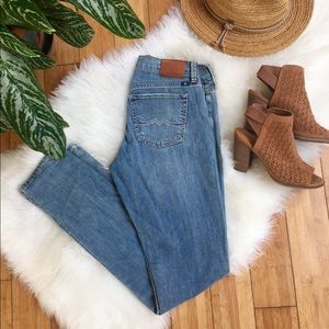 Lucky Brand Sweet N Straight jeans